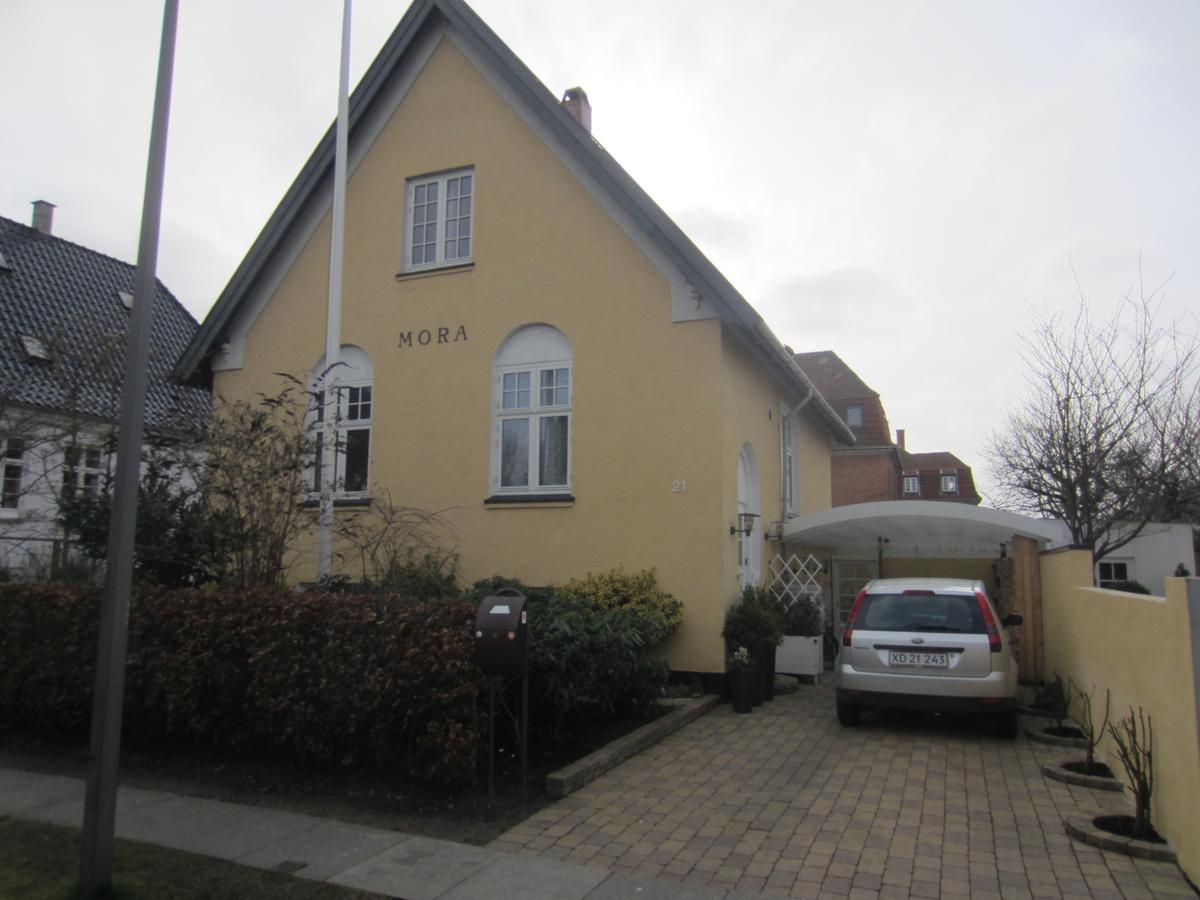 Hos Hanne Bach * Copenhagen